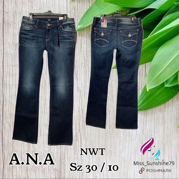A.n.a. NWT - Sz 30/10 - comfy boot cut jeans - Picture 1 of 4